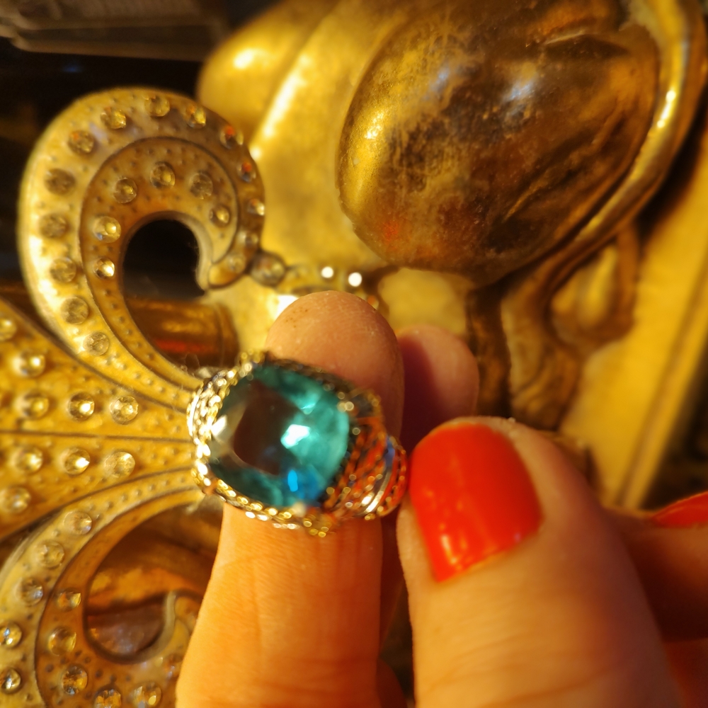 Elegant Silver and Blue Gemstone Ring In Brand New Condition..Worn Once Or Twice